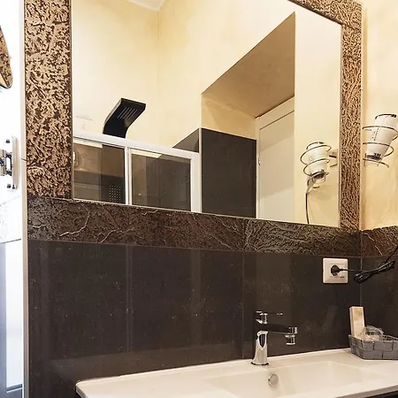 بيت ضيافة Sanremo Inn سانريمو